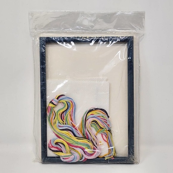 Baby Saying Counted Cross Stitch Sampler Kit Golden Bee 5 x 7 Gift Vintage New - Picture 4 of 4